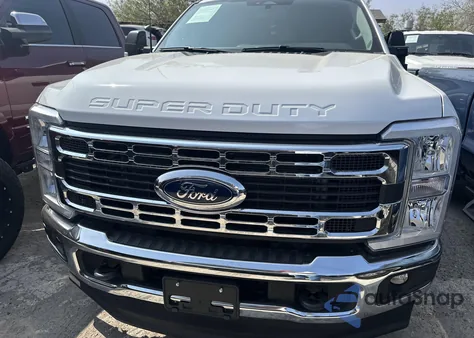 2025 Ford F-250 Xlt z USA, uszkodzony, nr VIN 1FT7W2BT0SEC53244